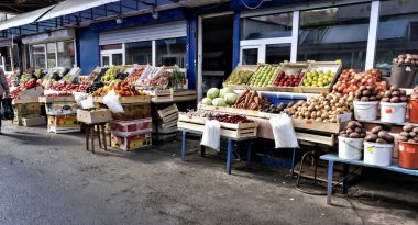sokakta, sonbahar, güneşli, sıcak sebze mini market