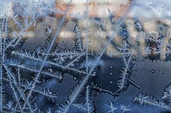 Schnittpunkt zur Frostlinie, Muster auf dem Fensterglas — Stockfoto