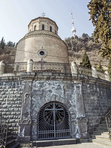 Kilise St. David Tiflis kutsal Dağı'nda — Stok fotoğraf