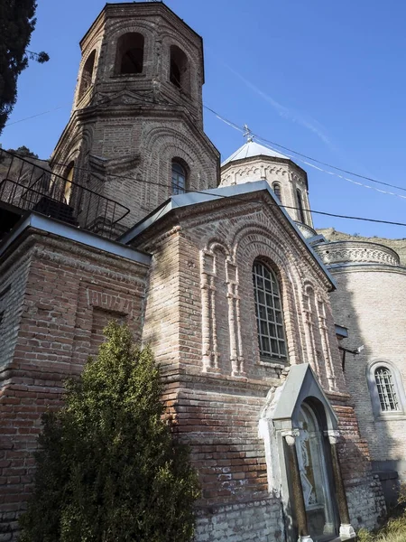 Tiflis kutsal Dağı'nda başkalaşım Kilisesi — Stok fotoğraf