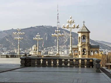 görünümü, çan kulesi, kutsal Trinity Katedrali Tiflis