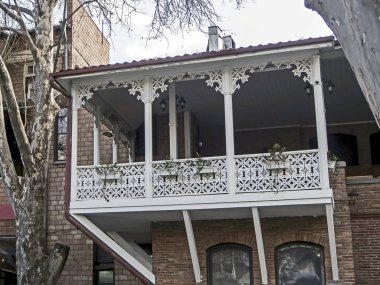 eski güzel ahşap balkon Tiflis