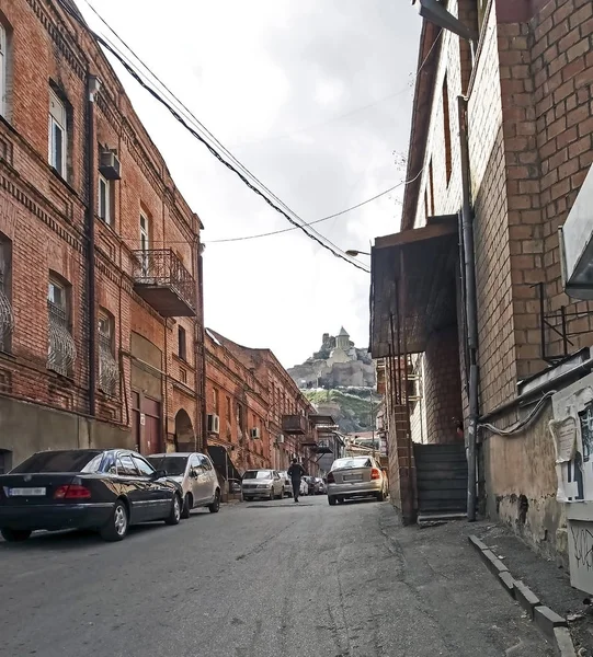 Sloping streets of old Tbilisi — Stock Photo, Image