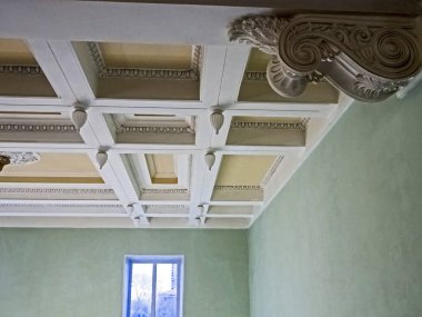 Opera binasının tavan tasarımı