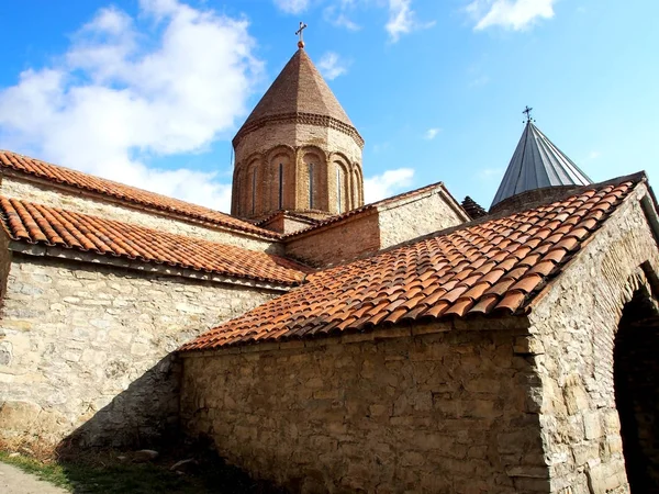 Eglise de l'hypothèse à Ananuri — Photo