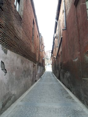 Eski Tiflis 'te dar eğimli şerit