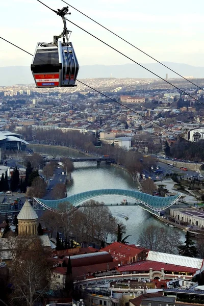 Tbilisi vista del teleférico de la ciudad desde la estación superior —  Fotos de Stock