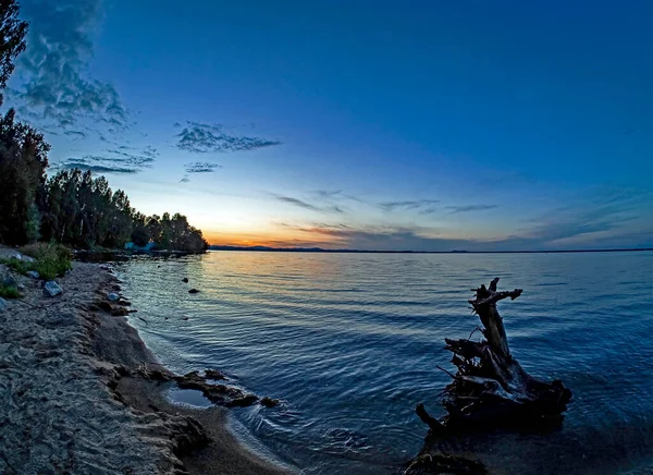 Pantai Berpasir Danau Membentang Malam Hari Senja Danau Uvildy Ural — Stok Foto