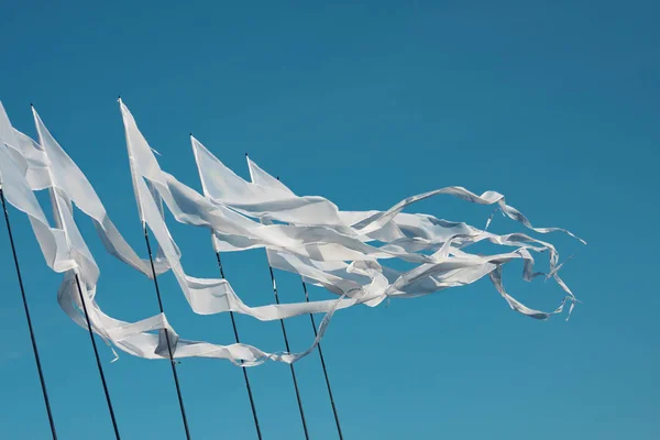 Waving White Long Triungular Flags Background Bright Blu Sky — Stock Photo, Image