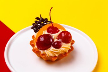 lezzetli tatlı, kek, beyaz bir tabak tabak tabak tabak tabak tabak tabak tabak tabak tabak tabak tabak tabak tabak tabak tabak tabak tabak tabak tabak tabak tabak tabak tabak tabak tabak tabak tabak tabak tabaktabak tabak tabak tabak tabak tabak tabak tabak tabaktabak tabaktabak tabaktabak tabaktabak tabak tabaktabak tabaktabak tabaktabak tabaktabak tabaktabak tabaktabak tabaktabak tabaktabak tabaktabak tabaktabak tabaktabak tabaktabak tabaktabak tabaktabak tabak Parlak renkli arka planda