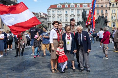 Prague, Çek Cumhuriyeti - 1 Temmuz 2018: Sokolsky Slet, Sokol hareket - bir kez-her-altı-yıl toplanması, Avusturyalı ziyaret edenler bir çek Derneği spor
