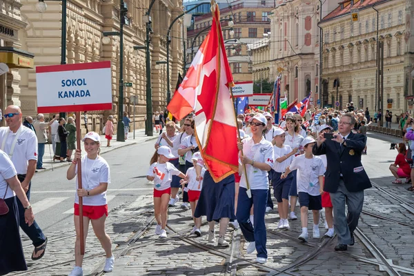 Praga República Checa Julio 2018 Visitantes Canadienses Desfilan Sokolsky Slet — Foto de Stock