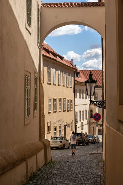 Praga República Checa Julio 2020 Calle Thunovska Mala Strana —  Fotos de Stock