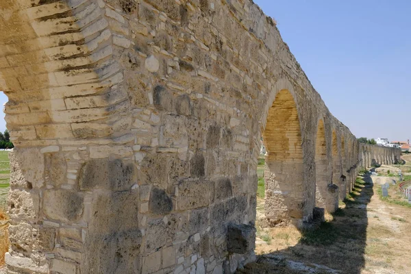 Vista Aqueduto Kamares Larnaca Paisagem Tiro Com Ângulo Largo Tomado — Fotografia de Stock