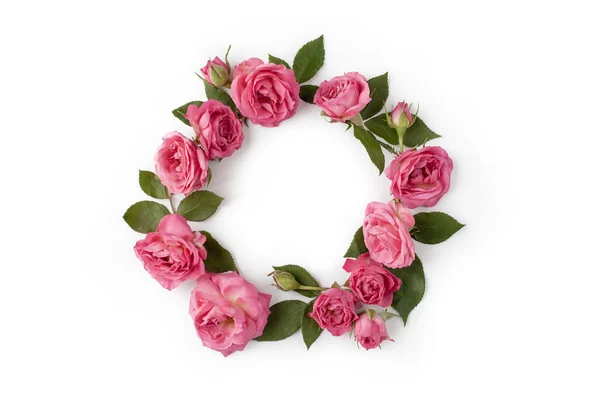 Floral round wreath. Flowers composition made of roses isolated — Stock Photo, Image