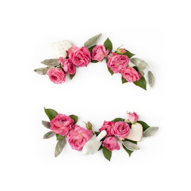 Gül çiçeği tomurcukları çiçek çerçeve çelenk, yaprakları