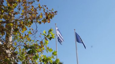 Yunanistan 'ın Atina kentindeki Iconic Parthenon ve Ancient Harabeleri' nin üzerinde uç. Atina 'nın Antik Akropolis ve Çarpıcı Şehir Manzarasını Gündoğumunda Gösteren Hava Görüntüleri. UHD, 4K . Yüksek kalite 4k