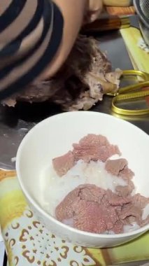 Tavuk çorbası, Asya sokak yemeği. Asya Çorbası Sokak Yemekleri