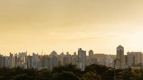 Byggnad Vid Solnedgången Campinas Sao Paulo Brasilien — Stockfoto