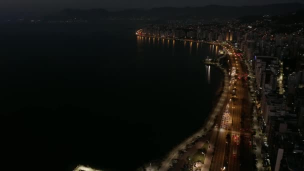 夜间在海边大道 从上往下看 巴西圣卡塔里纳弗洛里安波利斯 — 图库视频影像