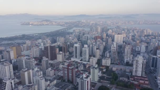 Voo Volta Sobre Centro Cidade Com Pontes Fundo Florianópolis Santa — Vídeo de Stock