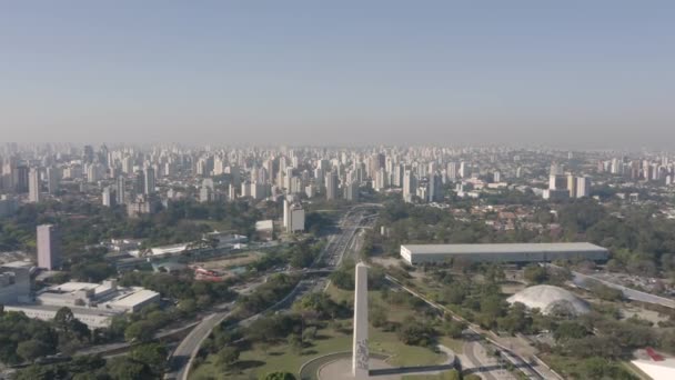 Обеліск Поблизу Парку Ібірапуера Сан Паулу Бразилія — стокове відео