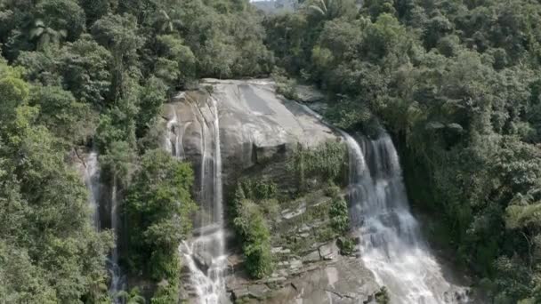 Escada Wasserfall Kamburi Ubatuba Sao Paulo Brasilien Höhenbewegung — Stockvideo