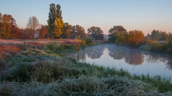 autumn morning in the river.