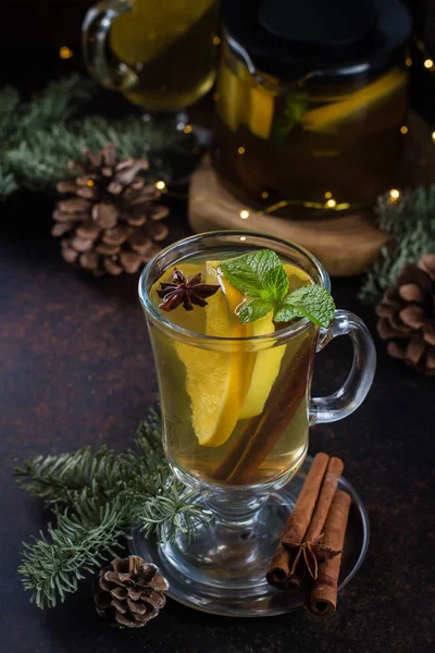 Bebida Navidad Invierno Caliente Cítricos Picantes Con Jengibre Clavo Olor —  Fotos de Stock