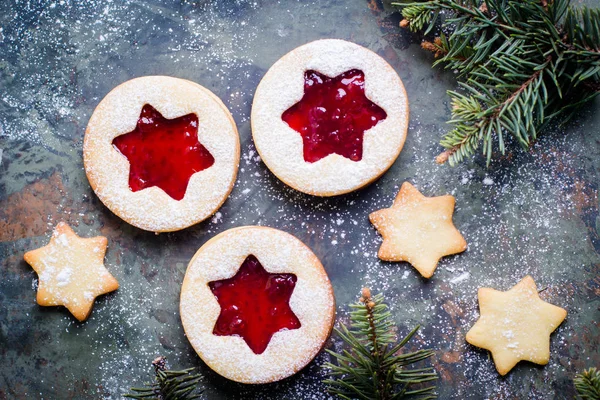 Vánoční Linzer Cookies Raspberry Jam Pozadí Stolu Horní Prostor Zobrazit — Stock fotografie