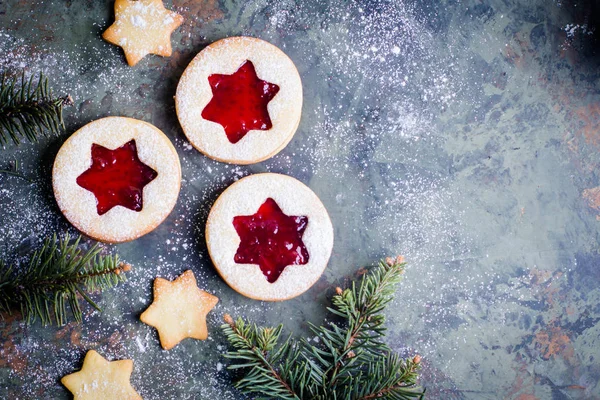 Vánoční Linzer Cookies Raspberry Jam Pozadí Stolu Horní Prostor Zobrazit — Stock fotografie