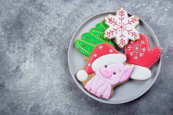 Gott Nytt Och God Jul Pepparkaka Plattan Grå Sten Bakgrund — Stockfoto