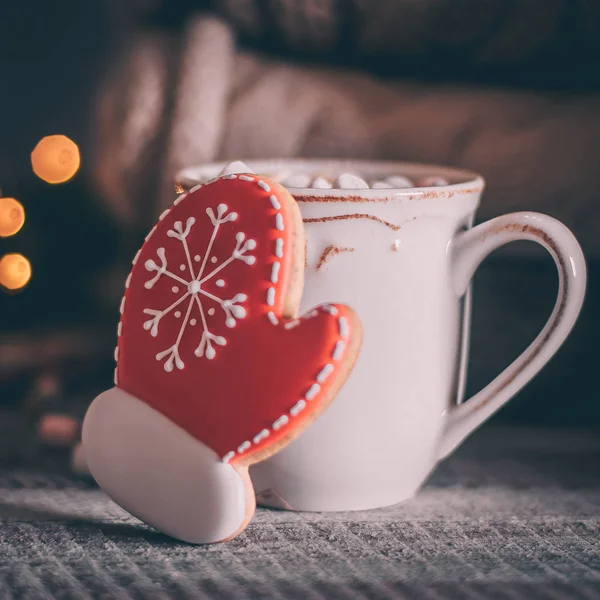 Holiday Greeting Card Ginger Cookie Shape Mitten Cup Hot Chocolate — Stock Photo, Image