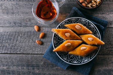 Baklava. Ramazan tatlısı. Fındık ile geleneksel Arapça tatlı bir