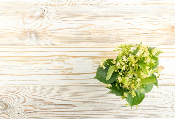 Fiori Tiglio Sfondo Legno Bellissimo Mazzo Estivo Sopra Struttura Della — Foto Stock