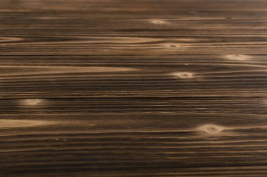 Eski karanlık ahşap arka plan yanmış. Ahşap tahta tahta doku vurulmuş. Vintage yenilikçi tasarım için doğal rustik fotoğraf zemin