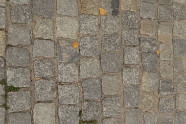 Grey Old Pavement Top View veya Granite Cobblestone Yolu. Antik Tuğla Parke Taşlı Zemin ya da Granit Döşeme Sokağı Büyük Taşlı