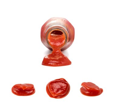 Beyaz arka plan üzerinde izole ketçap splash ya da domates sosu blob'ları kümesi. Ketçap dollops veya pomidor sıçrama koleksiyonu damla