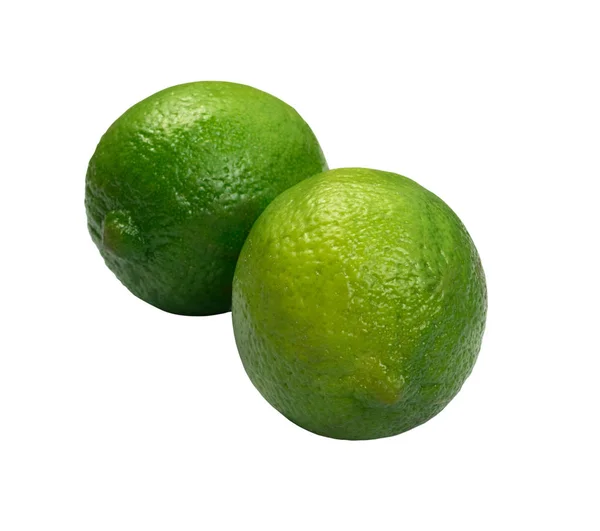 酸的钥匙整个石灰查出在白色背景 小多汁的绿色柠檬或新鲜的有机柑橘 — 图库照片
