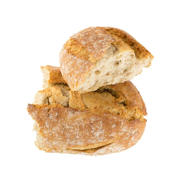 Hausgemachtes Frisch Gebackenes Gebrochenes Brot Isoliert Auf Weißem Hintergrund Nahaufnahme — Stockfoto