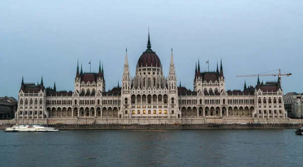 A magyar Parlament épülete vagy a Parlament, Budapest — Stock Fotó