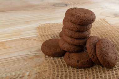 Masada Çikolata Dolgulu Yumuşak Çikolatalı Tereyağlı Kurabiye