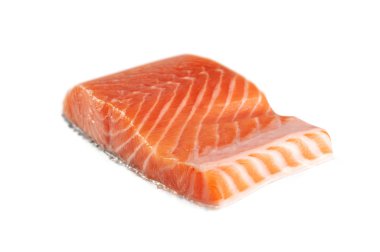 Beyaz Arka Planda İzole Somon Fileto Kalın Parçası