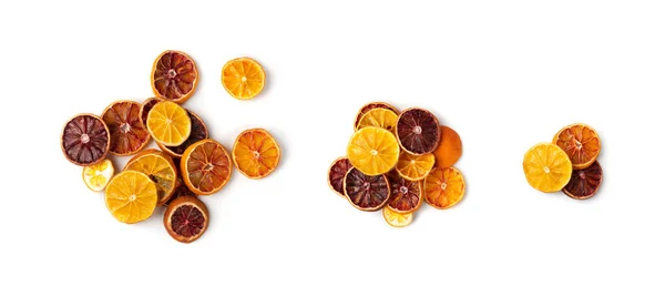 Gedroogde Schijfjes Sinaasappel Bloedsinaasappel Geïsoleerd Witte Achtergrond Droge Citroen Mandarijn — Stockfoto