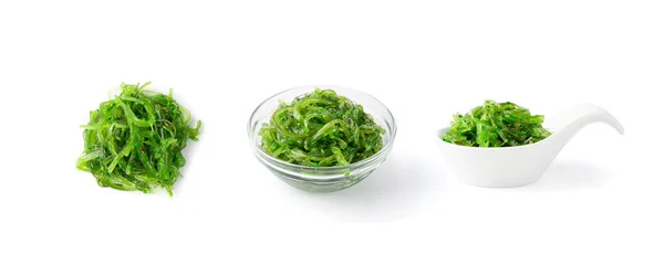 绿色朱卡海藻色拉分离在白色背景顶部视图 Wakame Sea Kelp Salat Chukka Sea Weed Healthy Algae — 图库照片