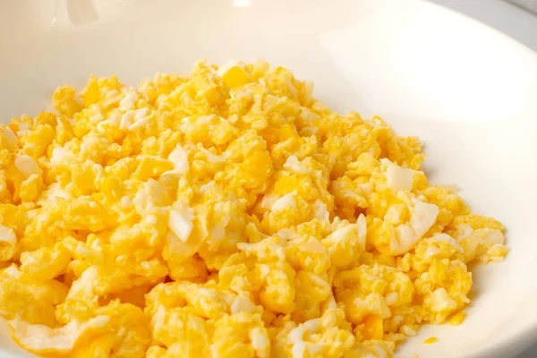 Macro Photo Scrambled Eggs Omelet Isolated Breakfast Fried Eggs Stirred — Stock Photo, Image