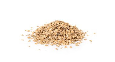 Hecelenmiş taneler izole edilmiş, çiğ çiğ, yuvarlanmış yulaf taneleri, buğday, yulaf ezmesi ya da kepek, müsli ya da beyaz arka planda izole edilmiş granola için arpa çavdar gevreği.