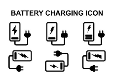 Siyah beyaz telefon bataryası seti ikonu şarj ediyor. Mobil şarj bwith plug vektör illüstrasyon, şarj sembolü, enerji veya elektrikli araba şarj istasyonu işareti