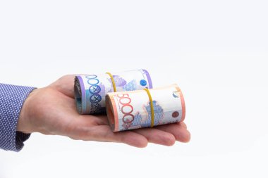 Tenge banknot ruloları