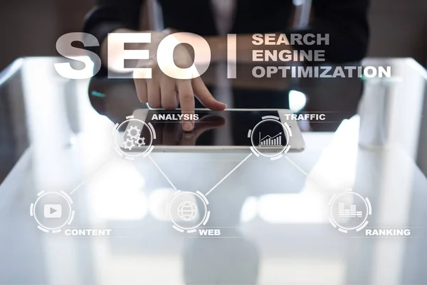 SEO. Otimização do Search Engine. Marketing online digital e conceito de tecnologia Inetrmet . — Fotografia de Stock